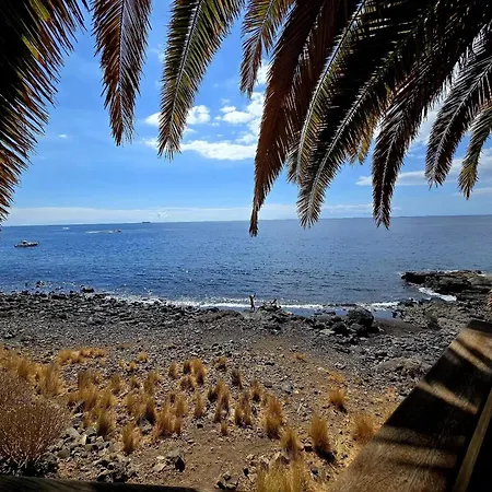 2 Bedrooms With Sea View Shared Pool And Terrace At Apartment *