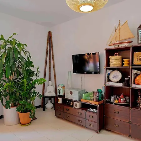 2 Bedrooms With Sea View Shared Pool And Terrace At Apartment