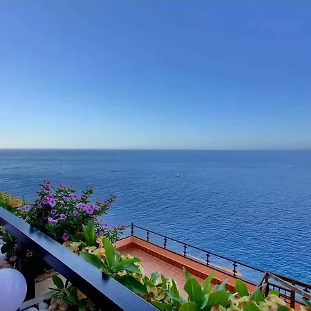 Apartment 2 Bedrooms With Sea View Shared Pool And Terrace At *