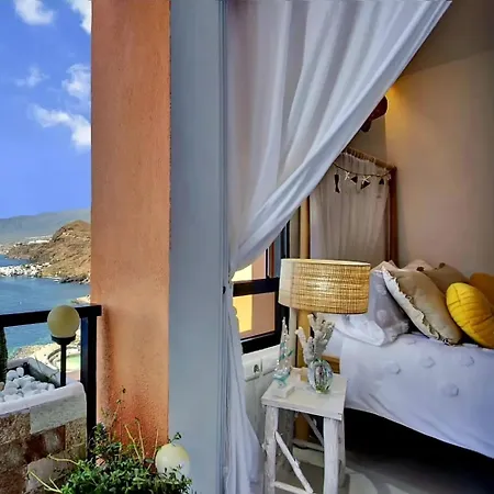 아파트 2 Bedrooms With Sea View Shared Pool And Terrace At *