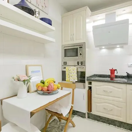 2 Bedrooms With Sea View Shared Pool And Terrace At 아파트