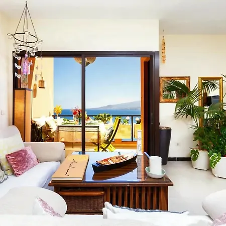 Appartamento 2 Bedrooms With Sea View Shared Pool And Terrace At *